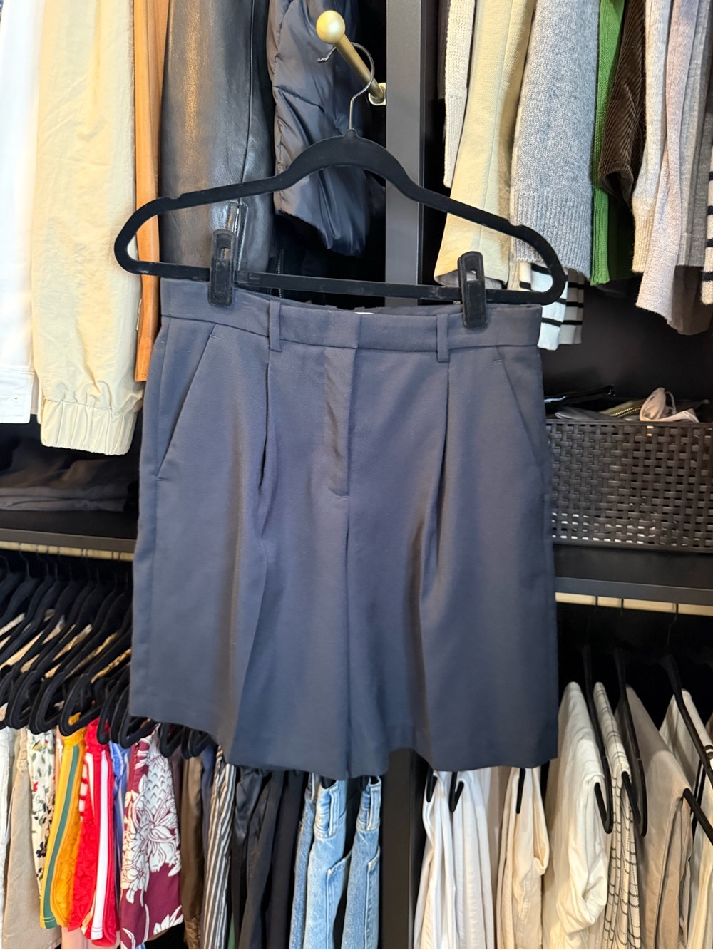Abercrombie & Fitch Black High-Rise Pleated Bermuda Shorts